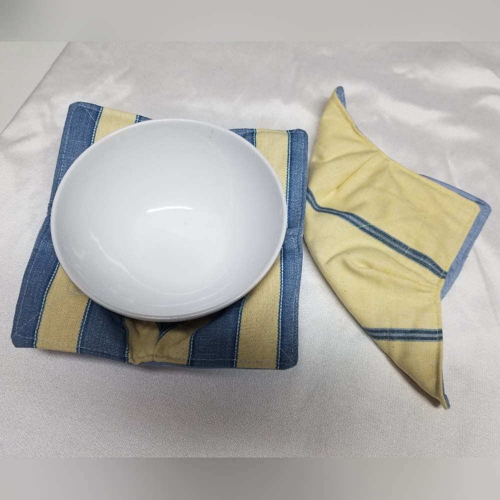 2 Bowl cozies, Soup Bowl holder, NWTAG Kitchen Linens